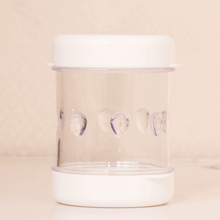 Lade das Bild in den Galerie-Viewer, Praktische Eier-Schäler