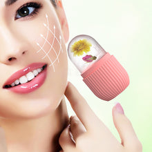 Lade das Bild in den Galerie-Viewer, New Product Face Ice Tray Beauty Products Massage Ice Roller
